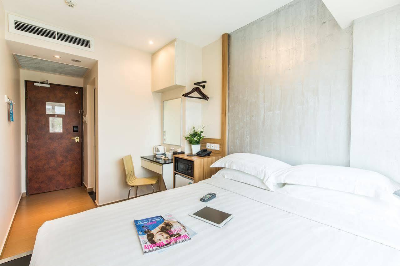 Ibis Budget Singapore West Coast Exterior photo